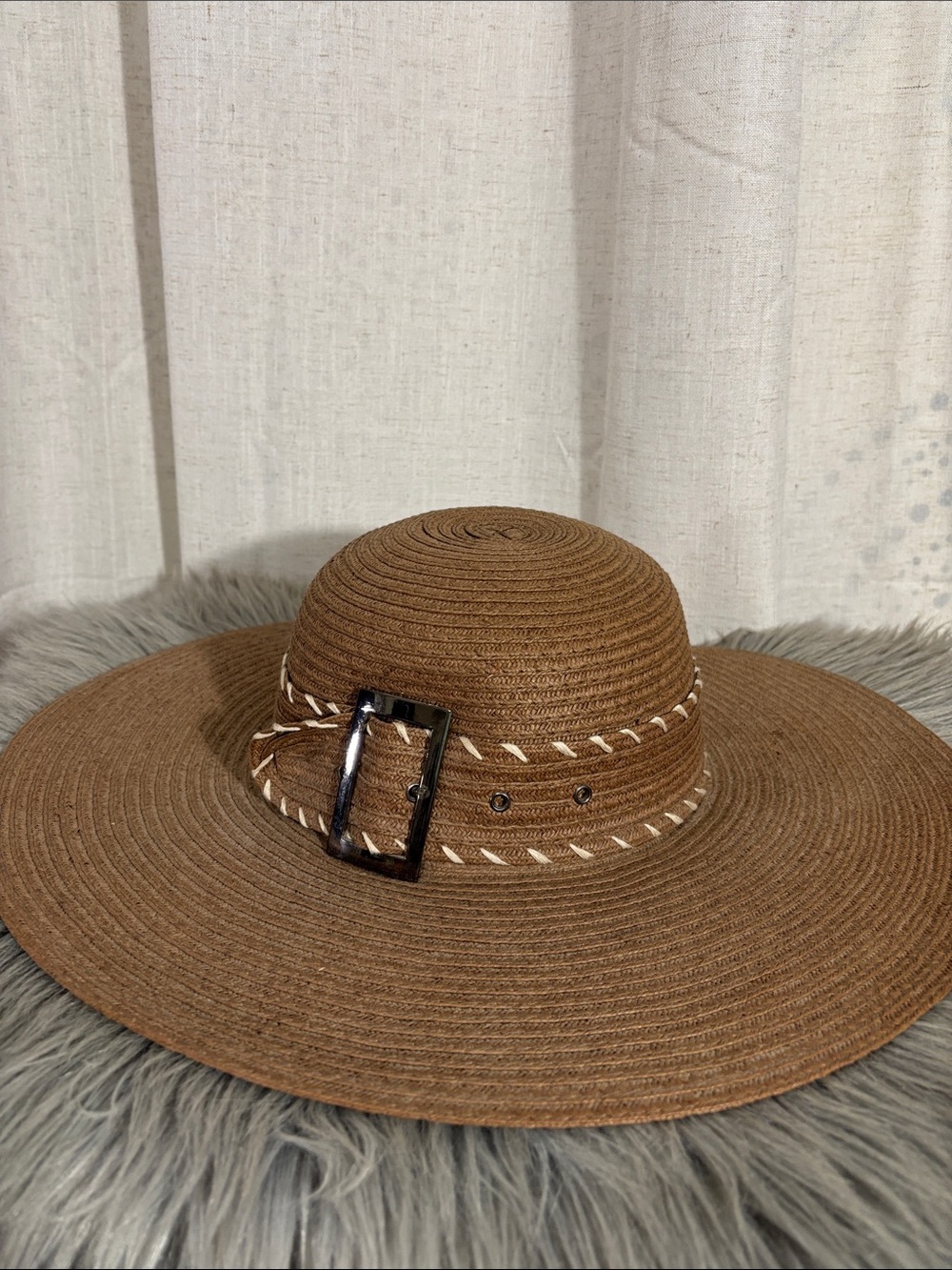 Brown Wide-Brim Paper Straw Sun Hat with Decorative Buckle